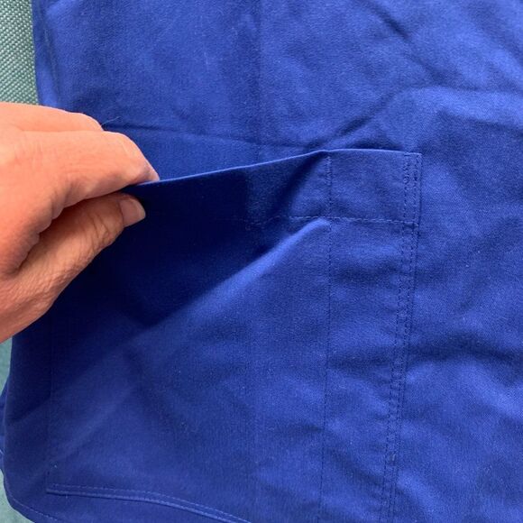 NWT Grey's Anatomy Scrub by Barco Blue Size Medium - Picture 5 of 5